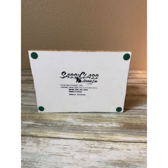 Annie Lee “Weavin’ Sunshine” – Sass ’n Class Figurine (2005) - No Box - Picture 2 of 13